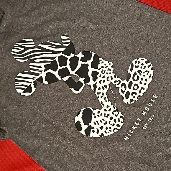 Disney Neff gray short sleeve graphic tee Mickey Mouse animal print SMALL EUC - Picture 3 of 7